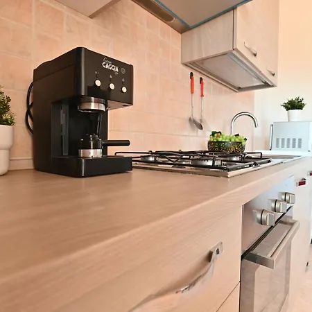 Izzhome Escape 1 Appartamento Villa San Pietro