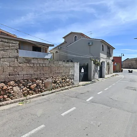 Izzhome Escape 1