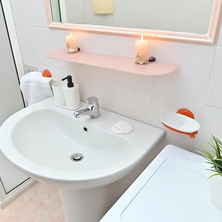 아파트 Izzhome Escape 1 *