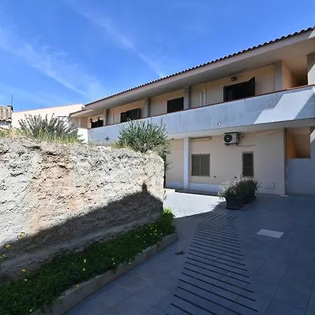 Izzhome Escape 1 *